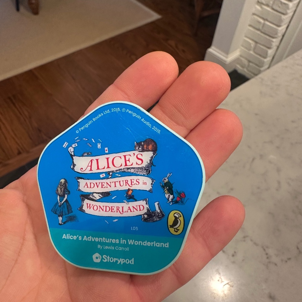 Storypod "Alice’s Adventures in Wonderland"